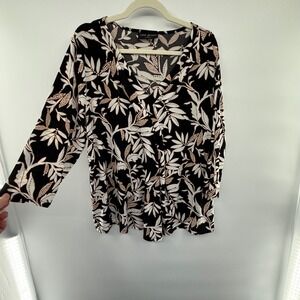 Lane Bryant Black Tan Leaf Print V-Neck Blouse Size 22/24 Long‎ Sleeve Stretch
